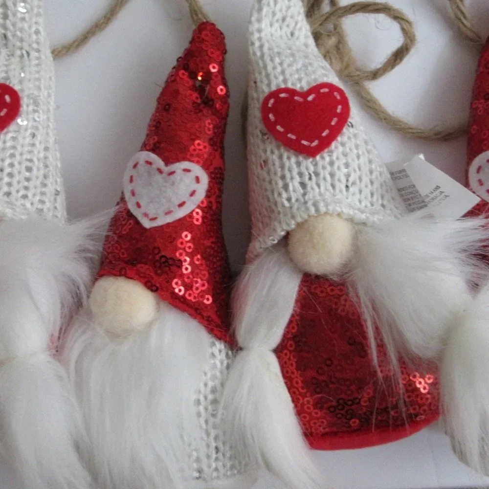 Valentine's Day Gnomes Hearts Love & Cupcakes Red & White Gnomes 6' Ft Garland